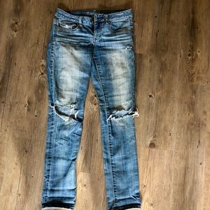 American Eagle, baggy boyfriend jeans! 👖